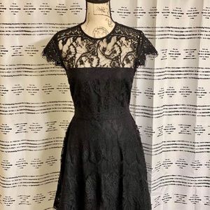 Rylin Lace Dress in Black
BB Dakota by Steve Madden- Size 8